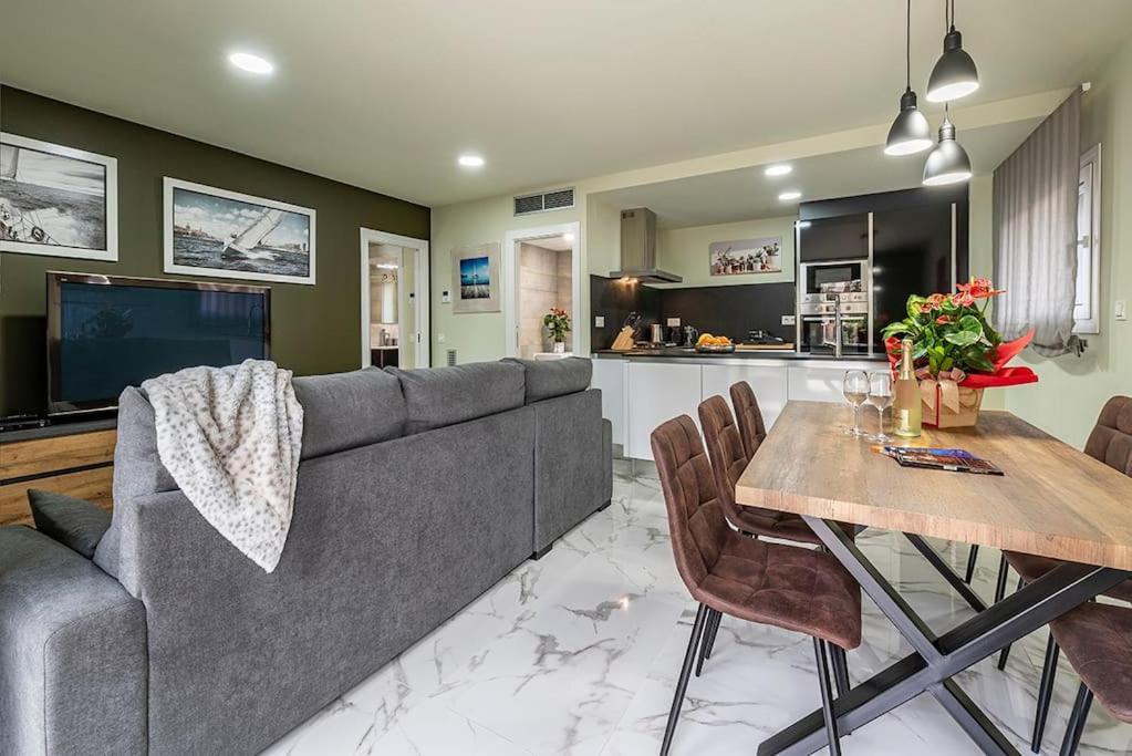Апартаменты 5 Stelle Piscina, Jacuzzi, Wifi - 2 Min Dal Mare Миами-Плайя Экстерьер фото